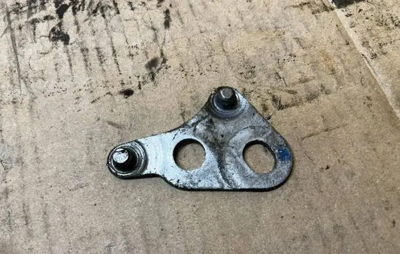 Mercedes-Benz GL X166 Other front suspension part A1663312040