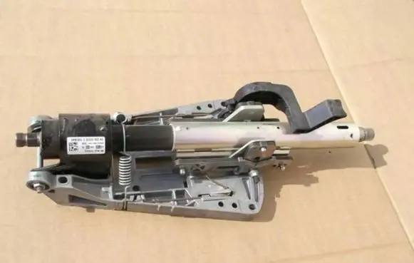 Mercedes-Benz E W212 Steering wheel axle A2124601316