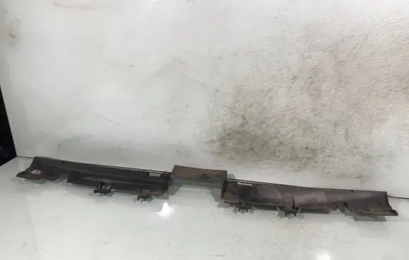 Radiator trim