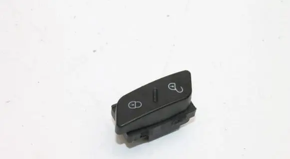 Volkswagen Tiguan Central locking switch button 1K0962126B