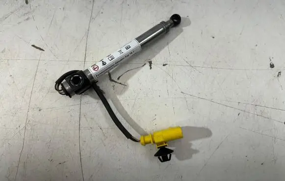 Audi Q5 SQ5 Bonnet Pedestrian Airbag Actuator 80A823823Ee