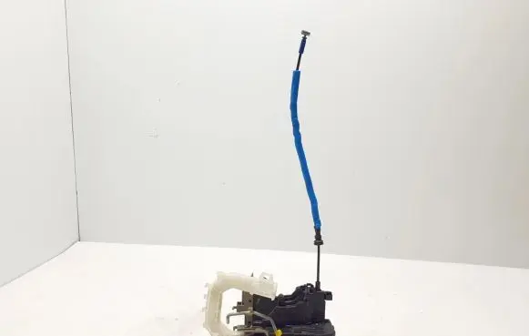 KIA Xceed Front door lock 81320J7000