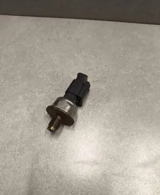 Peugeot 5008 Fuel pressure sensor 9664111780