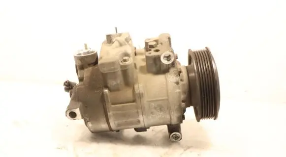 Volkswagen Golf VI Air conditioning (A/C) compressor (pump)
