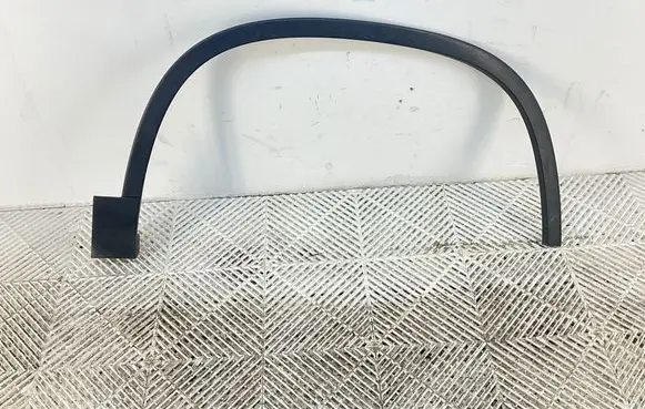 Volkswagen Tiguan Front arch trim 5N0854732B