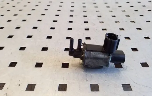 Mitsubishi Pajero Turbo solenoid valve K5T46494