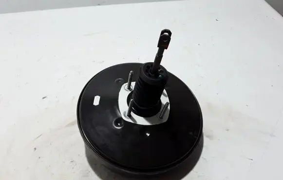 Renault Trafic III (X82) Brake booster 472108651R