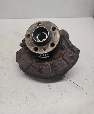 Volkswagen Golf IV Front wheel hub spindle knuckle