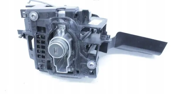 BMW i3 Front door exterior handle/bracket 7290863