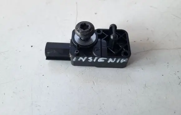 Opel Insignia B Airbag deployment crash/impact sensor 13509730