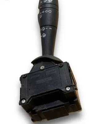 Renault Captur Central body control module E1109576