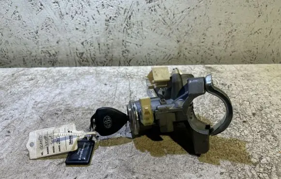 Toyota Verso Ignition lock 450200203