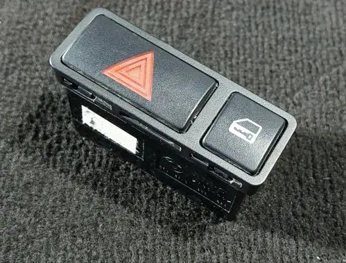BMW 5 E39 Hazard light switch 026180E