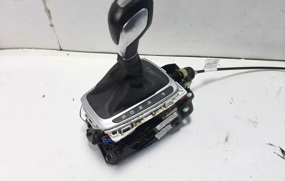 Ford Mondeo MK V Gear shifter/selector DS7P7K004JE3JA6 DG9P7E395HC