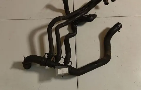 Renault Scenic II - Grand scenic II Engine coolant pipe/hose 