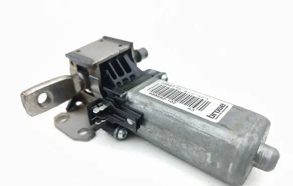 Volvo V70 Seat adjustment motor D295700 988582102