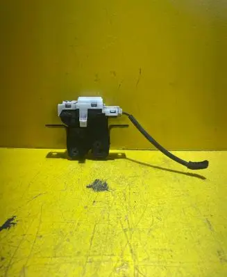Renault Clio III Tailgate/trunk/boot lock/catch/latch 8200076240 010208