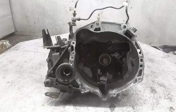 Nissan Note (E11) Manual 5 speed gearbox JHQ