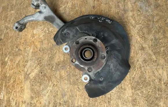 Audi A6 S6 C6 4F Front wheel hub spindle knuckle 