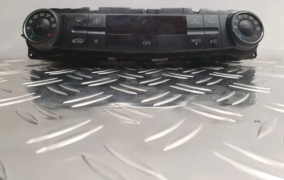 Mercedes-Benz CLS C219 Climate control unit 2198302885