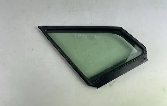 Subaru Outback (BS) Front door vent window glass four-door 61284AL000