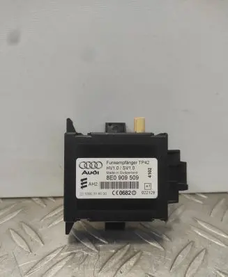 Audi A4 S4 B6 8E 8H Auxiliary heating control unit/module 8E0909509 221000318500 HV10SV10