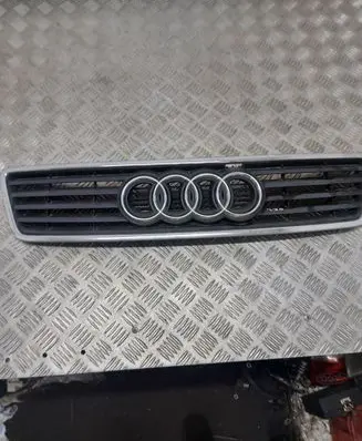 Audi A6 S6 C5 4B Front bumper upper radiator grill 4B0653651A