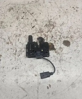 Audi A4 S4 B9 Engine bonnet/hood lock/catch 8W0823509