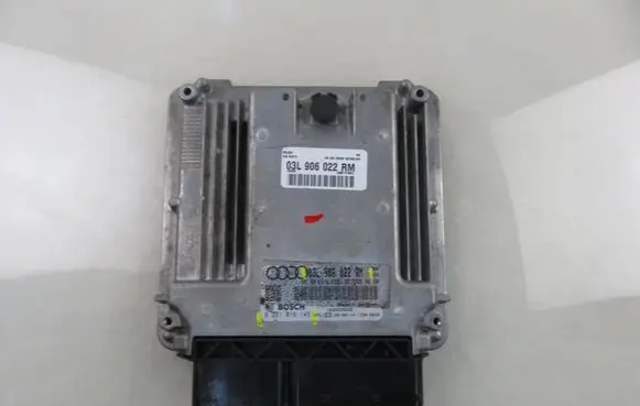 Audi A4 S4 B8 8K Engine control unit/module 0281016145 03L906022RM