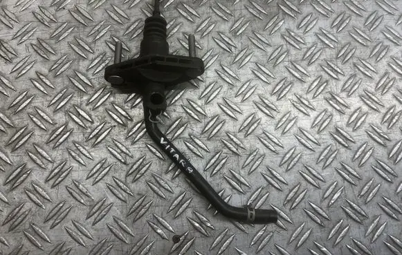Suzuki Vitara (LY) Clutch master cylinder 