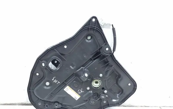 Mazda CX-3 Rear window lifting mechanism without motor D09L7397XB