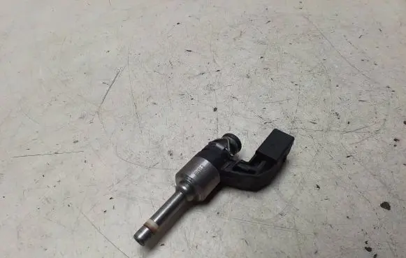Volkswagen Golf VI Fuel injector 03c906036f