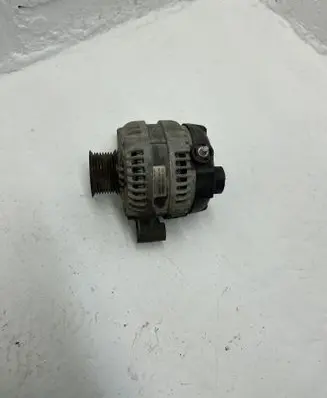 Land Rover Discovery 3 - LR3 Generator/alternator DAN987 1042103711