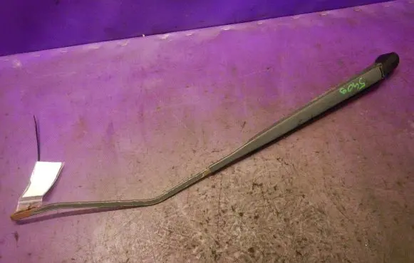 Citroen C3 Front wiper blade arm