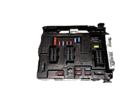 Citroen C3 Fuse module 9650618580