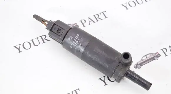 BMW 5 E39 Headlight washer pump 8377613