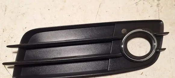 Front bumper lower grill
