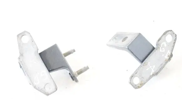 Infiniti M Y51 Rear door upper hinge