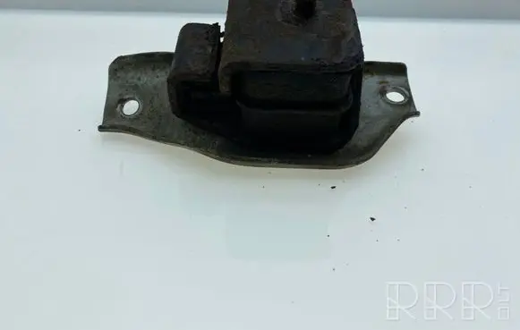 Subaru Outback Engine mount bracket 41022FE040 41022FE030 41022FA001