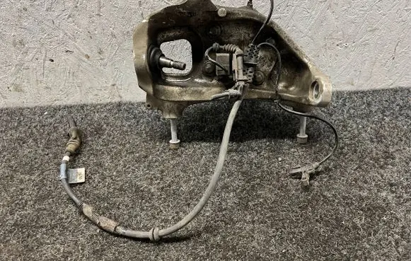 Mercedes-Benz AMG GT R190 C190 Front wheel hub 1903400 A1903400