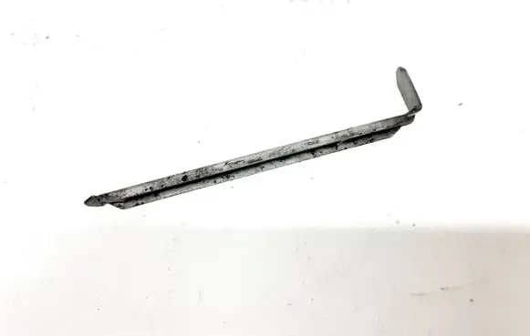 Volvo XC90 Headlight/headlamp mounting bracket 8637181