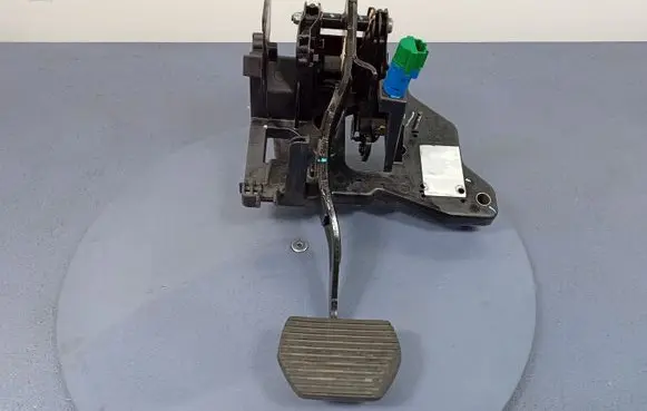 Peugeot 508 RXH Accelerator throttle pedal 9808827380