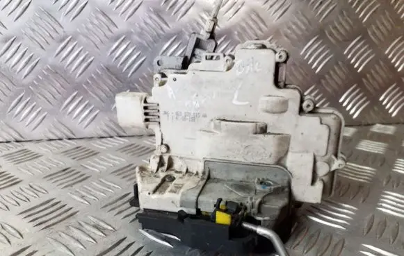 Audi A4 S4 B7 8E 8H Rear door lock 8E0839015 8E0839015AA