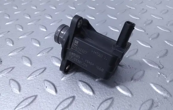 Cadillac ATS Turbo solenoid valve 12653327 70338109