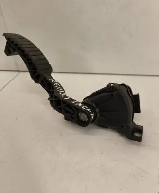 Renault Laguna II Accelerator throttle pedal 8200002904 6PV00811900