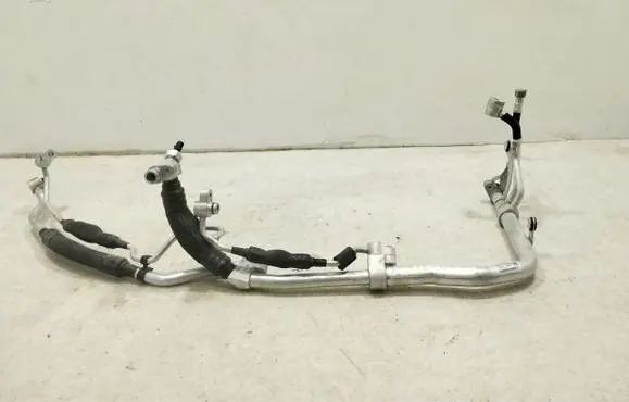 Porsche Taycan 9J1 Air conditioning (A/C) pipe/hose 9J1816112K
