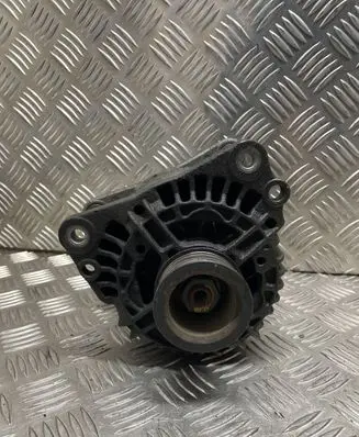 Volkswagen Golf IV Generator/alternator 028903028D 0124325003