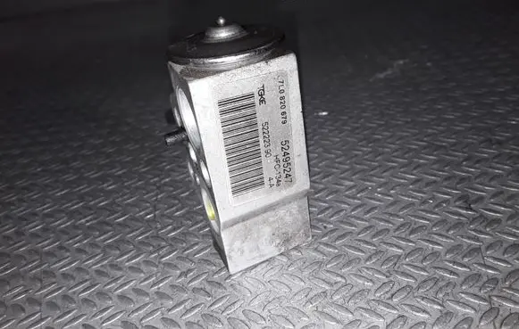Porsche Cayenne (9PA) Air conditioning (A/C) expansion valve 7L0820679