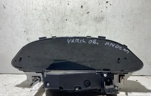 Toyota Yaris Speedometer (instrument cluster) 8380052A90
