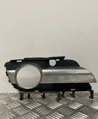 Opel Zafira B Front bumper lower grill 0551004542